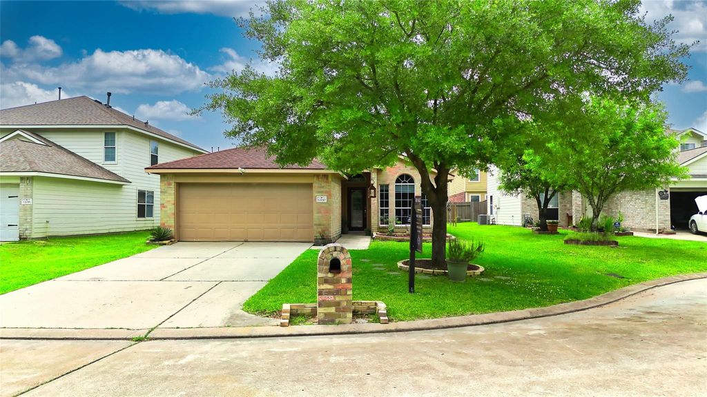 12043 Green Butte Court, Houston, TX 77044