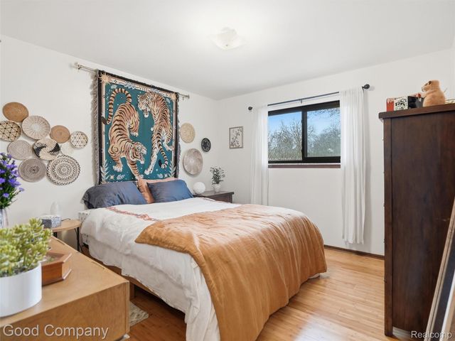 8717 Cologne Drive, Sterling Heights, MI 48314