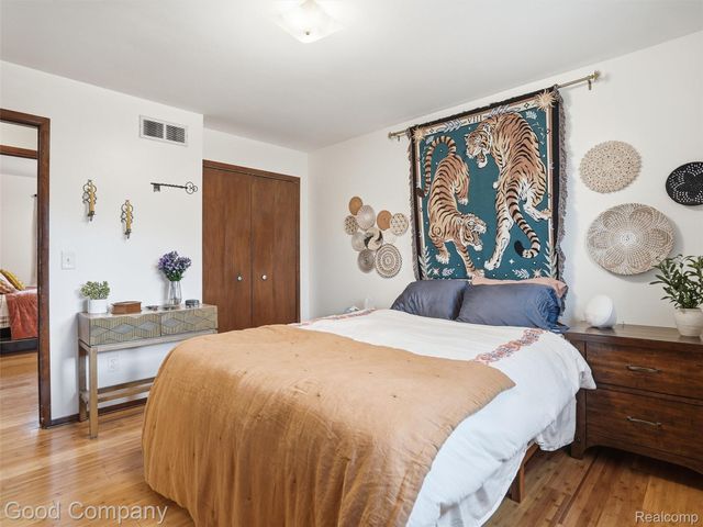 8717 Cologne Drive, Sterling Heights, MI 48314