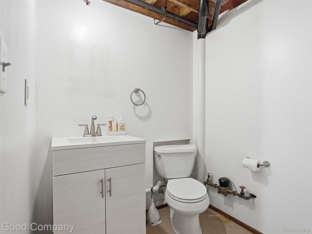 8717 Cologne Drive, Sterling Heights, MI 48314