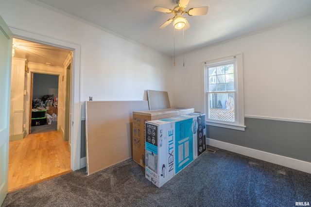 2115 W KELLOGG Avenue, West Peoria, IL 61604