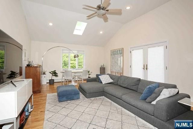 84 12th Street, Cresskill, NJ 07626