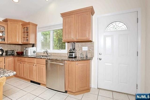 84 12th Street, Cresskill, NJ 07626