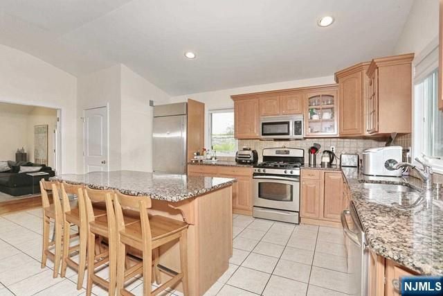 84 12th Street, Cresskill, NJ 07626