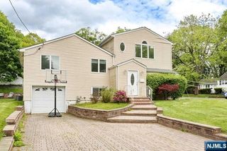 84 12th Street, Cresskill, NJ 07626