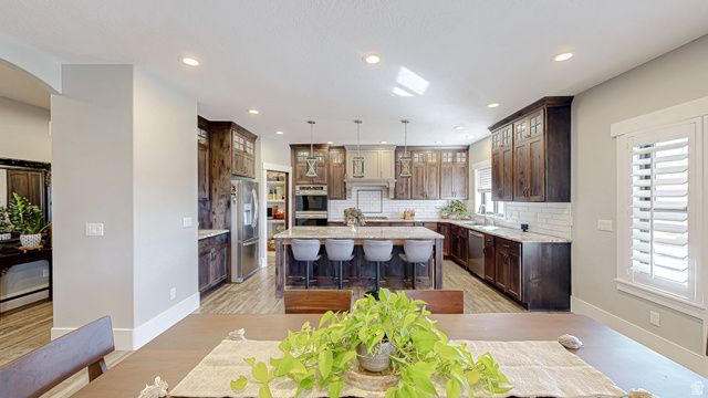 1418 S 500 E, Salem, UT 84653