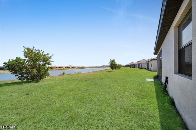 13846 Pine Lodge LN, Fort Myers, FL 33913