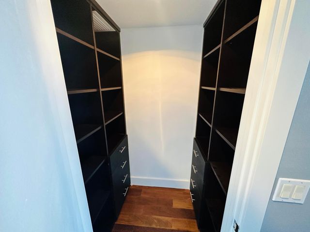 50 Biscayne Boulevard 2108, Miami, FL 33132