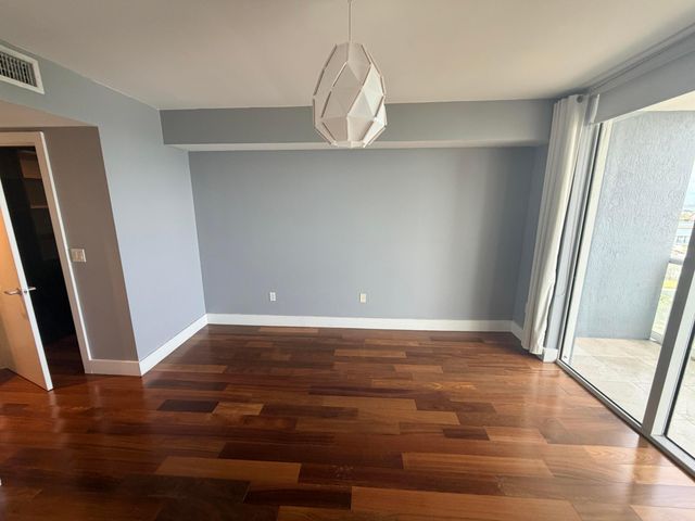 50 Biscayne Boulevard 2108, Miami, FL 33132