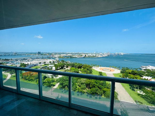 50 Biscayne Boulevard 2108, Miami, FL 33132