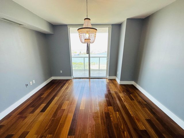 50 Biscayne Boulevard 2108, Miami, FL 33132