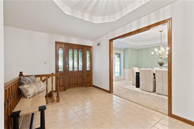 1031 NW Cedarcreek Lane, Lee's Summit, MO 64081