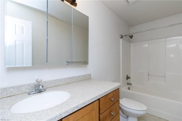 9434 Peachtree ST, Norfolk, VA 23503