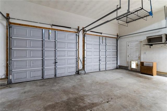 9434 Peachtree ST, Norfolk, VA 23503