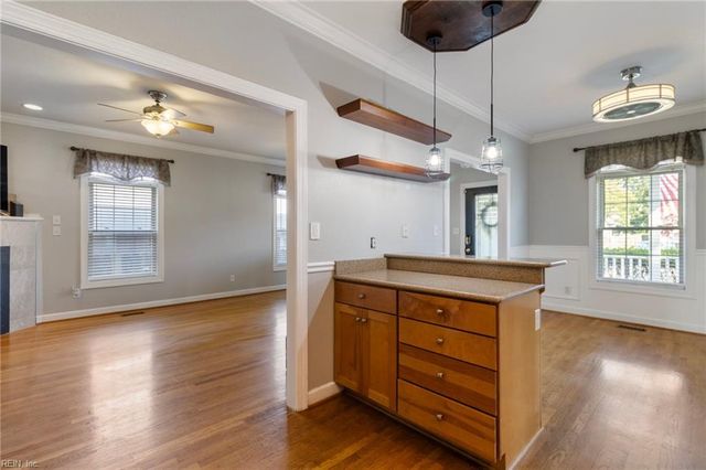 9434 Peachtree ST, Norfolk, VA 23503