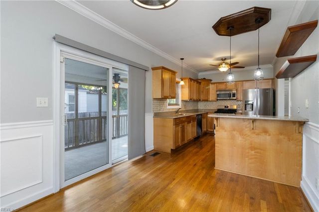 9434 Peachtree ST, Norfolk, VA 23503