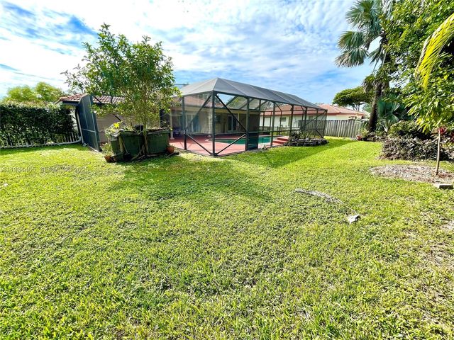 10001 NW 11th Mnr, Coral Springs, FL 33071