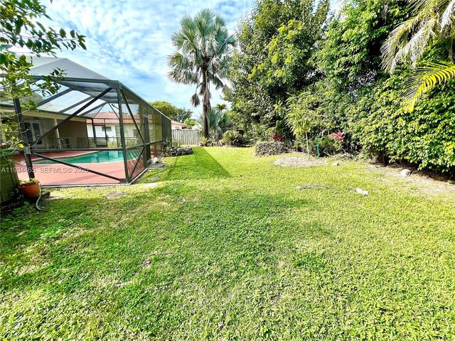 10001 NW 11th Mnr, Coral Springs, FL 33071