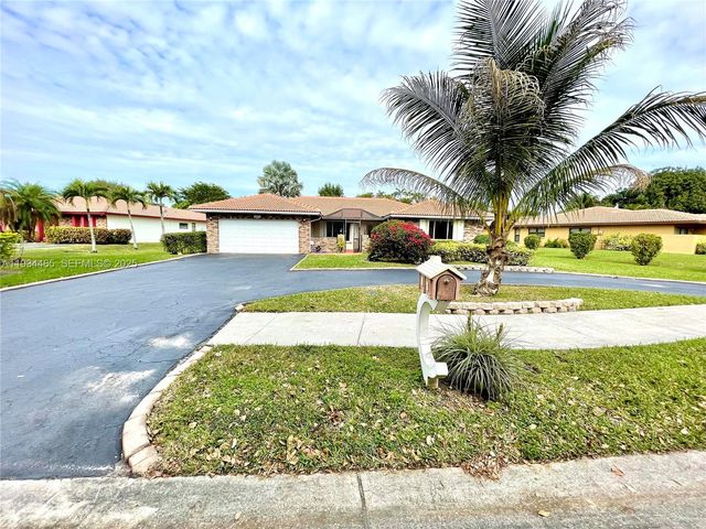 10001 NW 11th Mnr, Coral Springs, FL 33071