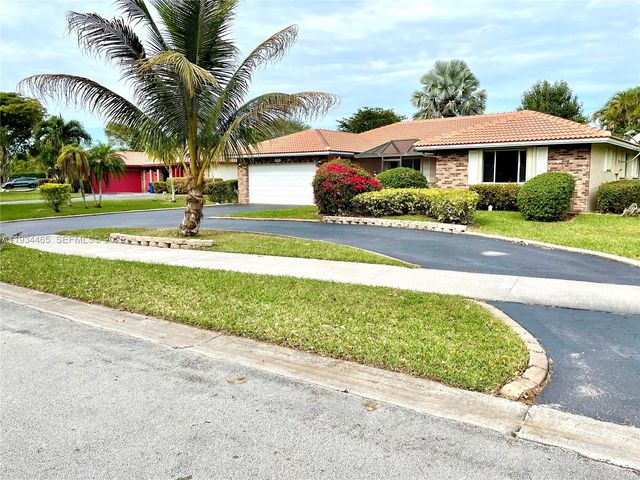 10001 NW 11th Mnr, Coral Springs, FL 33071