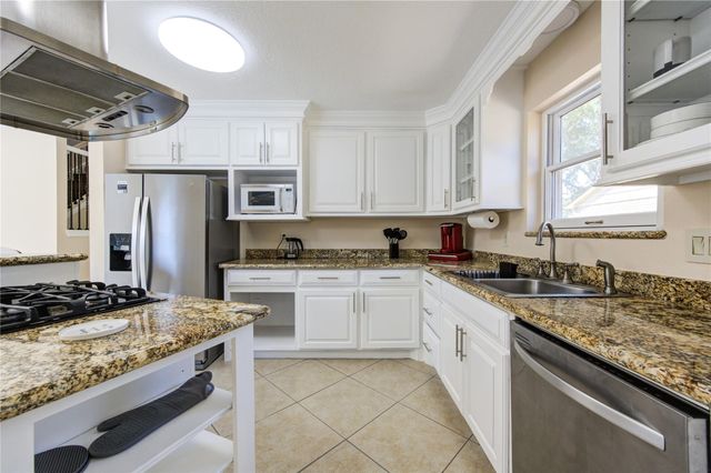 907 Dominion Drive, Katy, TX 77450