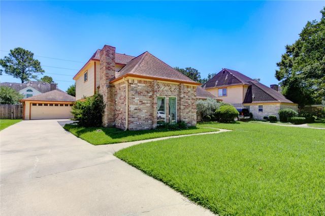 907 Dominion Drive, Katy, TX 77450