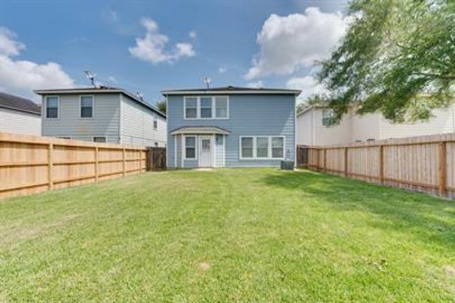 2614 Skyview Shadows Court, Houston, TX 77047