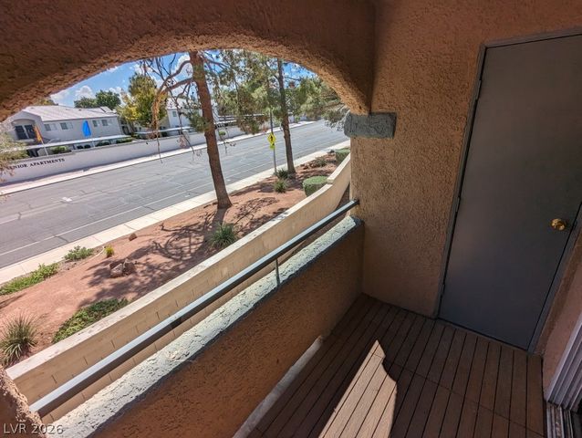 240 Mission Catalina Lane 206, Las Vegas, NV 89107