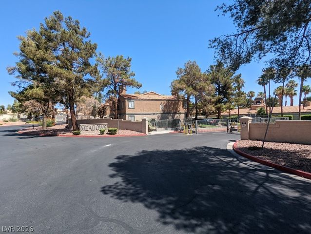 240 Mission Catalina Lane 206, Las Vegas, NV 89107