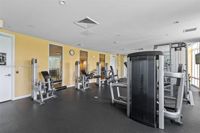 1755 E Hallandale Beach Blvd 501E, Hallandale Beach, FL 33009
