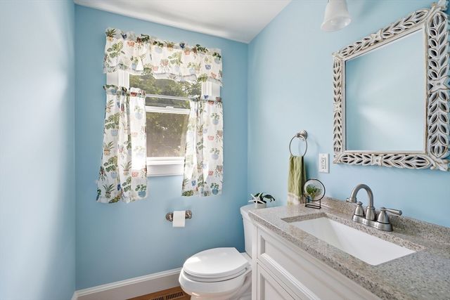 6 Spaulding Ave, Scituate, MA 02066