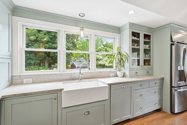 6 Spaulding Ave, Scituate, MA 02066
