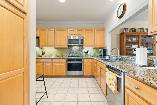 5373 5th Fairway Drive, Hollywood, SC 29449