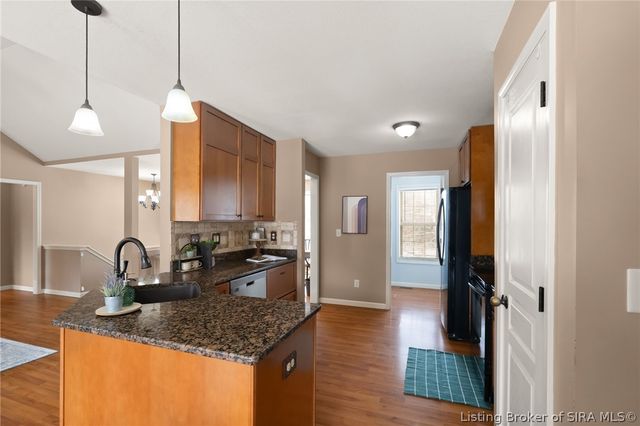 100 Hodge Drive, Clarksville, IN 47129