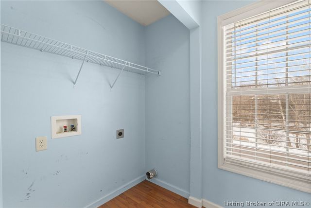 100 Hodge Drive, Clarksville, IN 47129