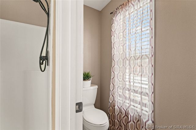 100 Hodge Drive, Clarksville, IN 47129