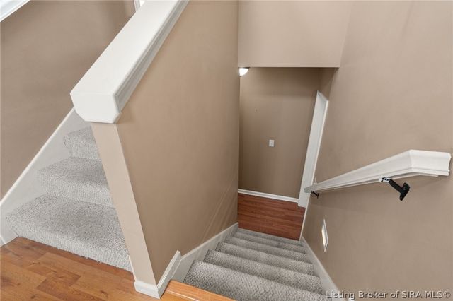 100 Hodge Drive, Clarksville, IN 47129