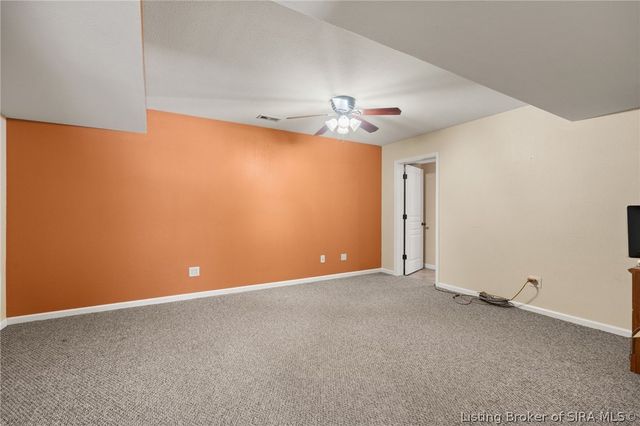 100 Hodge Drive, Clarksville, IN 47129