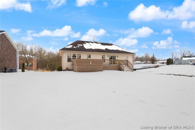 100 Hodge Drive, Clarksville, IN 47129