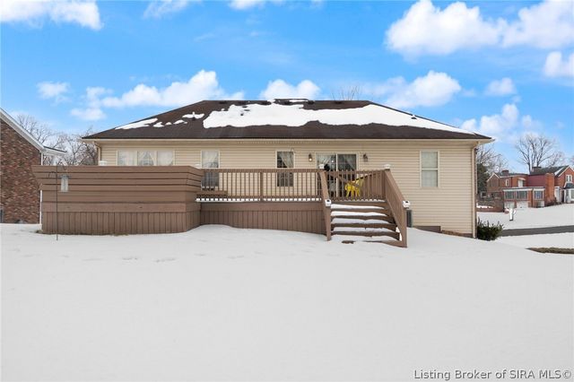 100 Hodge Drive, Clarksville, IN 47129