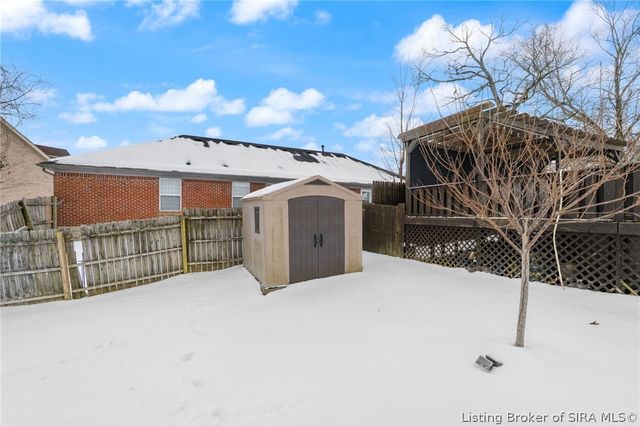 100 Hodge Drive, Clarksville, IN 47129