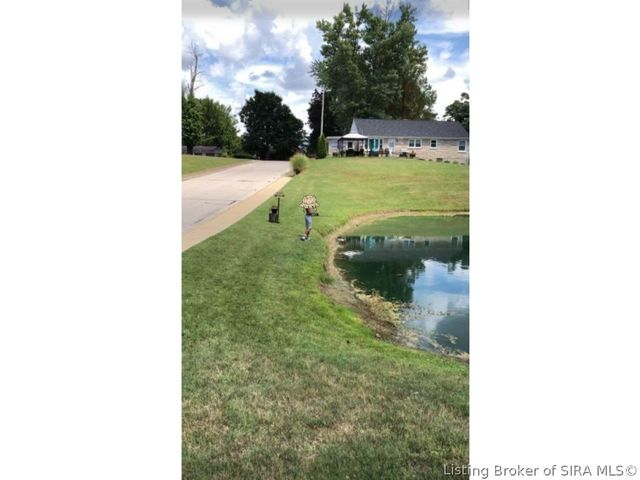 100 Hodge Drive, Clarksville, IN 47129