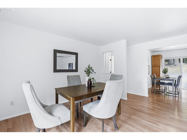 15741 S GILCHRIST Rd, Mulino, OR 97042