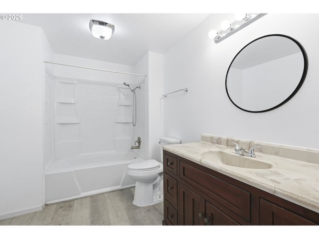 15741 S GILCHRIST Rd, Mulino, OR 97042