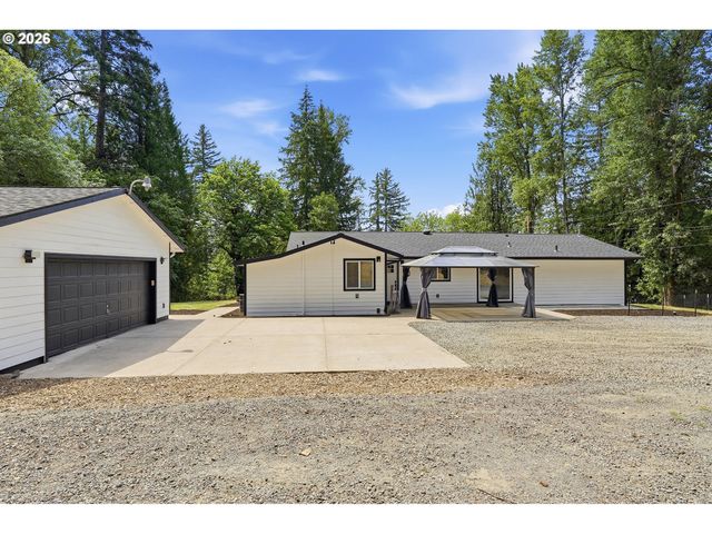 15741 S GILCHRIST Rd, Mulino, OR 97042