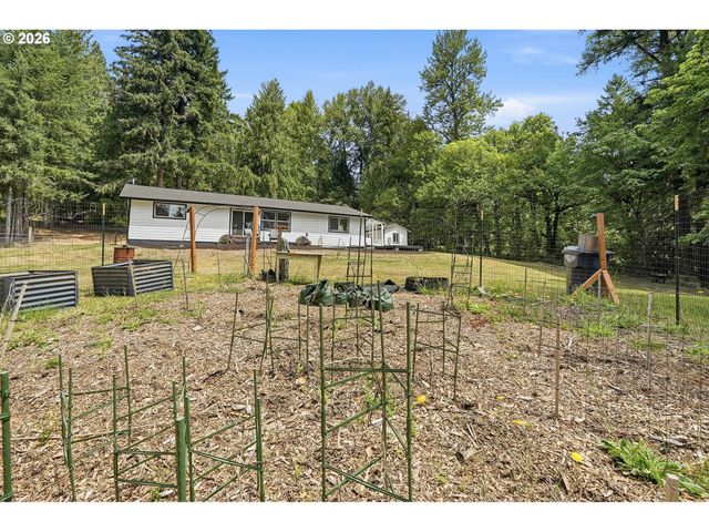 15741 S GILCHRIST Rd, Mulino, OR 97042