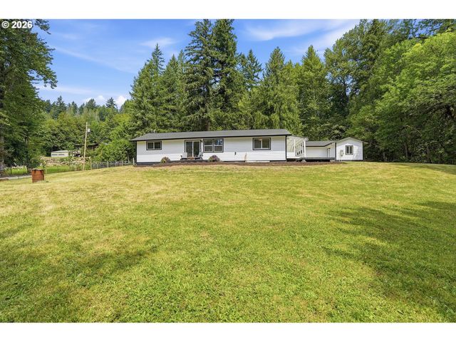15741 S GILCHRIST Rd, Mulino, OR 97042