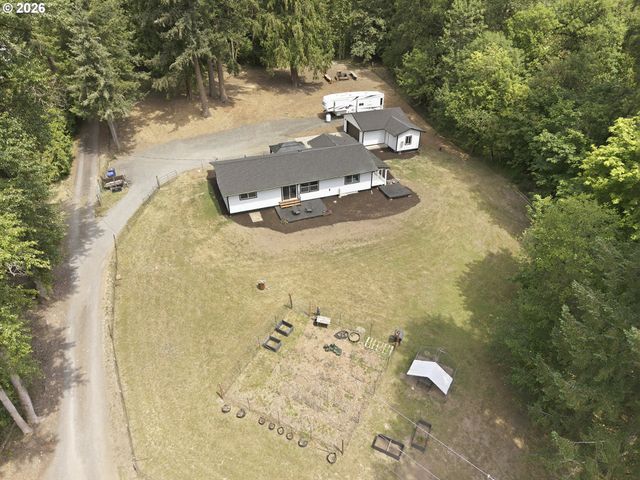 15741 S GILCHRIST Rd, Mulino, OR 97042