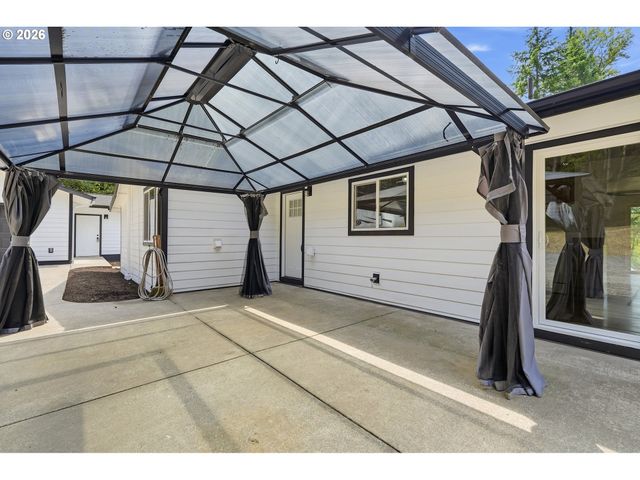 15741 S GILCHRIST Rd, Mulino, OR 97042