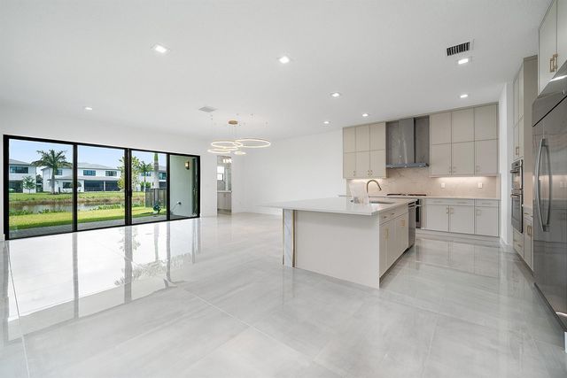 8561 Crystal Downs Avenue, Boca Raton, FL 33434